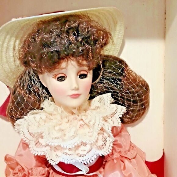 Vintage Effanbee Doll, 3315 Abigail for Afternoon Tea. - Picture 6 of 10